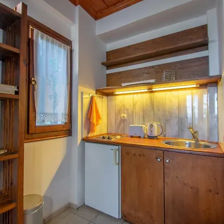 Ξενοδοχείο με διαμερίσματα Bella Mare Tsilivi Villas 3*
